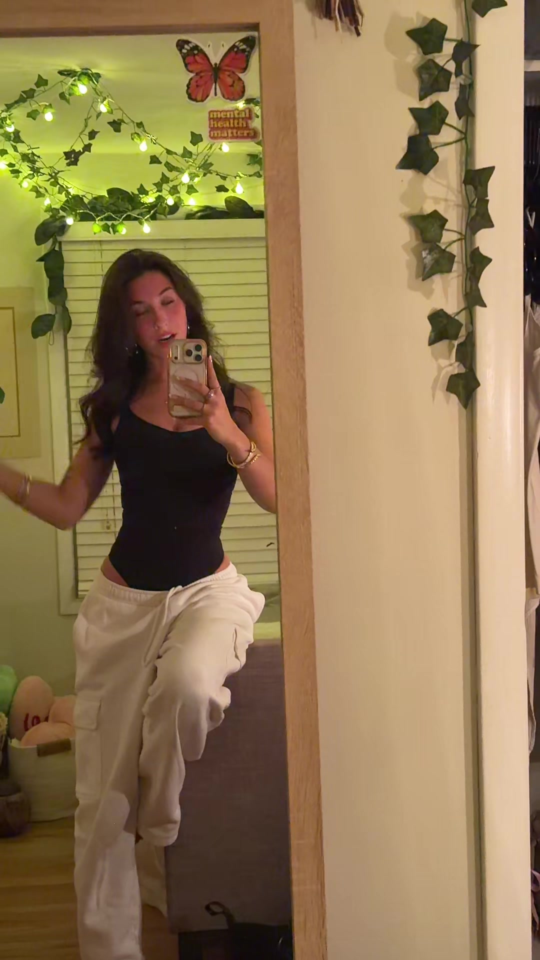 @Bella Jones
