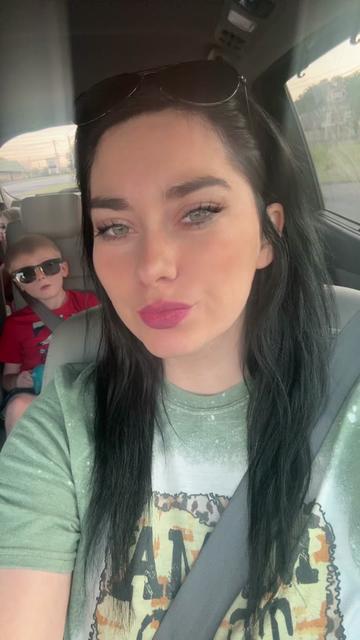 @Kelsiemarie99