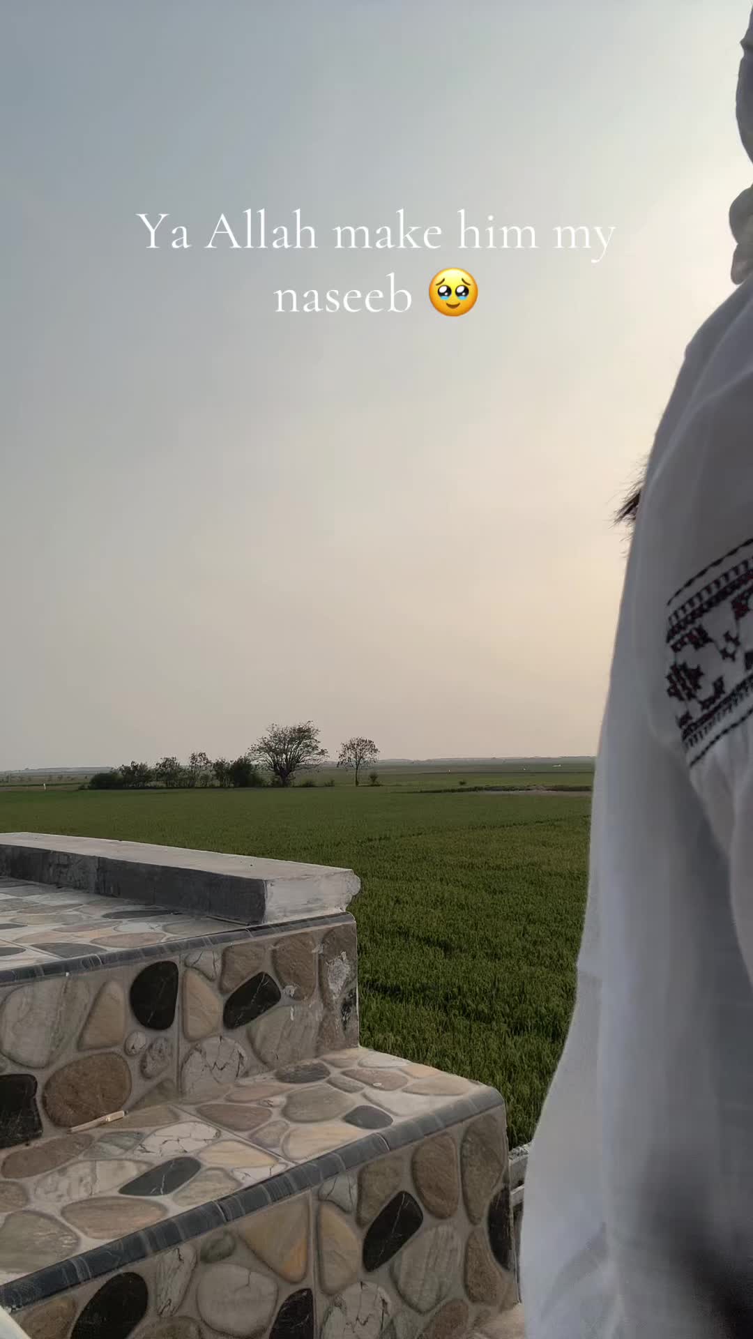@𝐀𝐲𝐮_𝐑𝐚𝐡𝐚𝐧𝐢