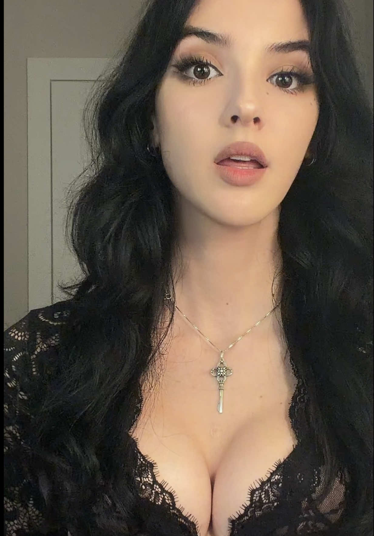 @twitch.tv/xkeet