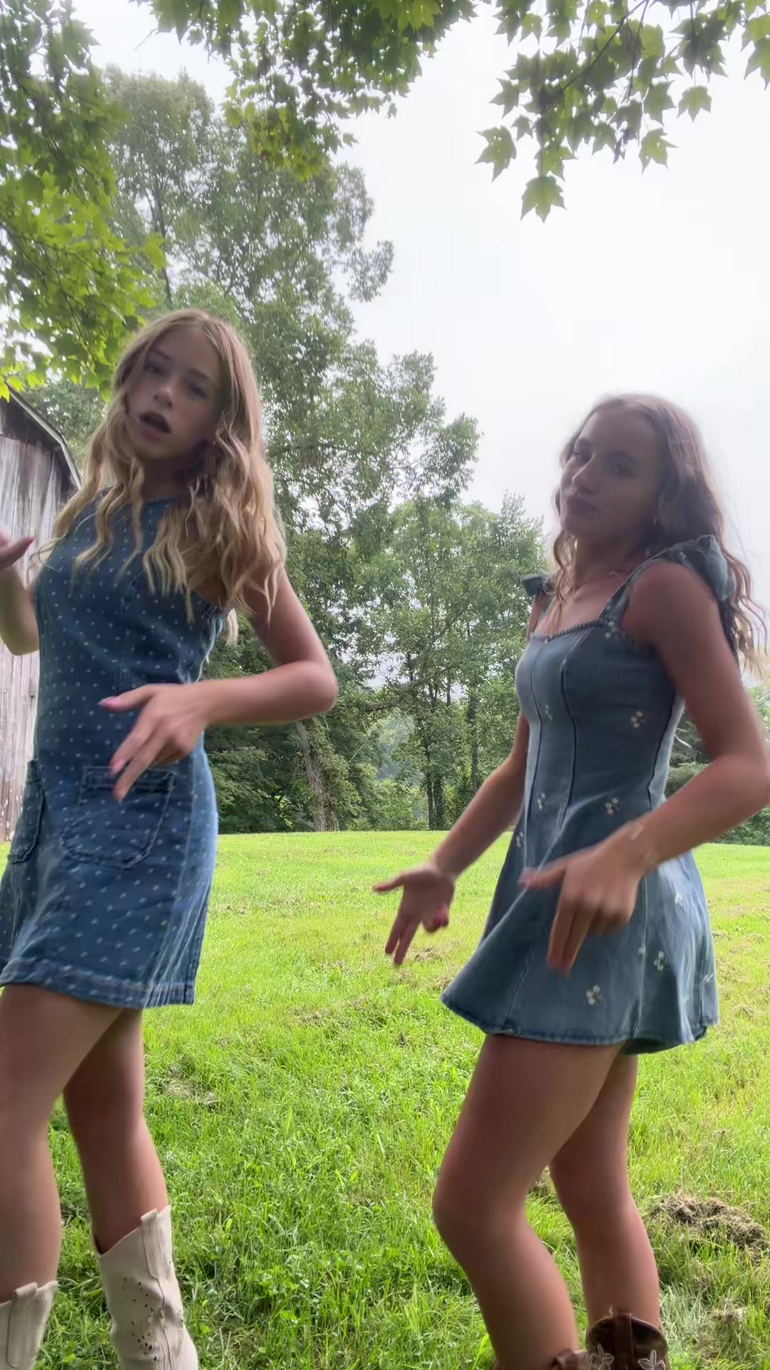 @emma & harper 👯&zwj;♀️