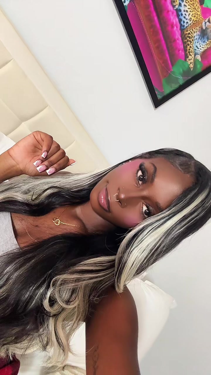 @nellee