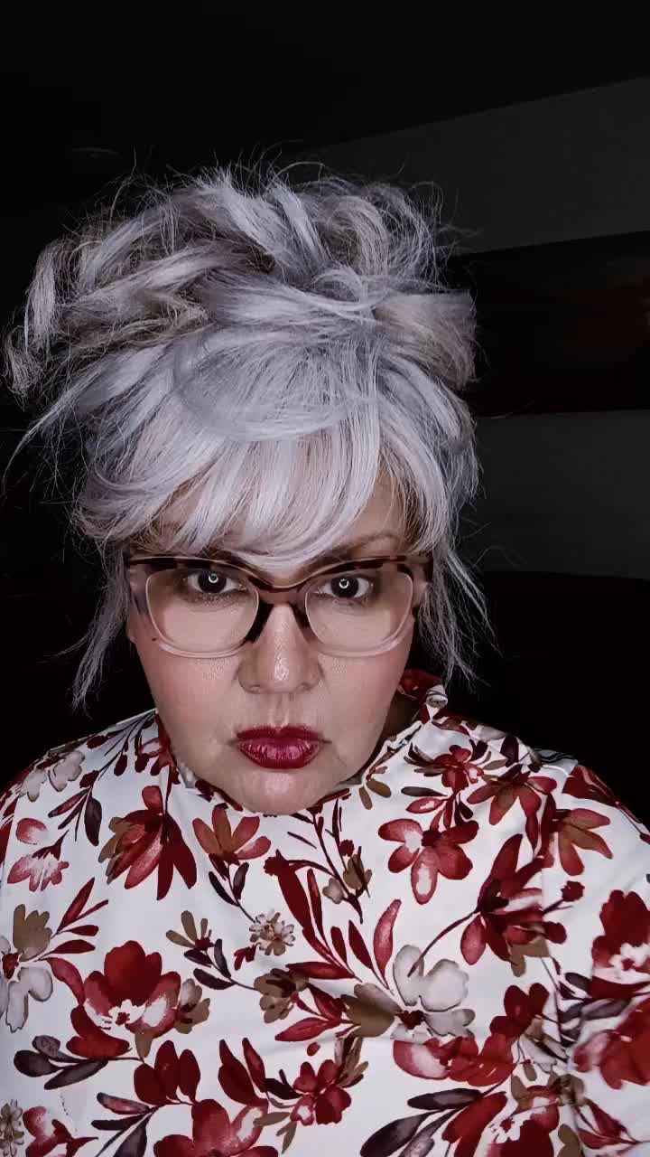 @Elena Flores