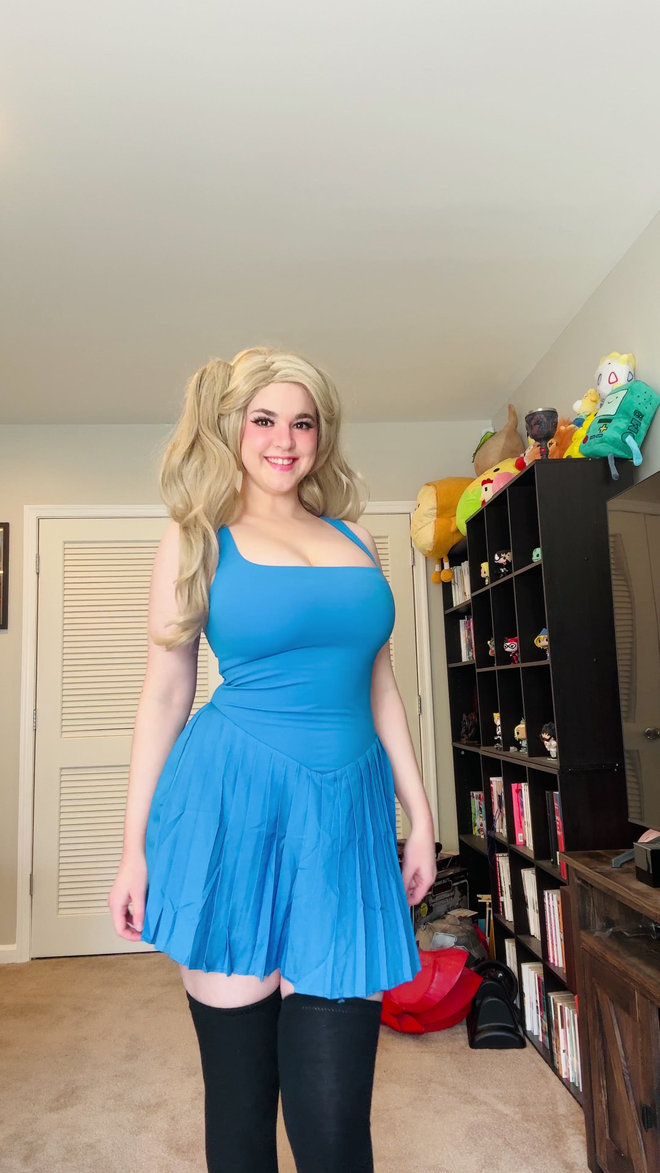 @sarawrcosplayy