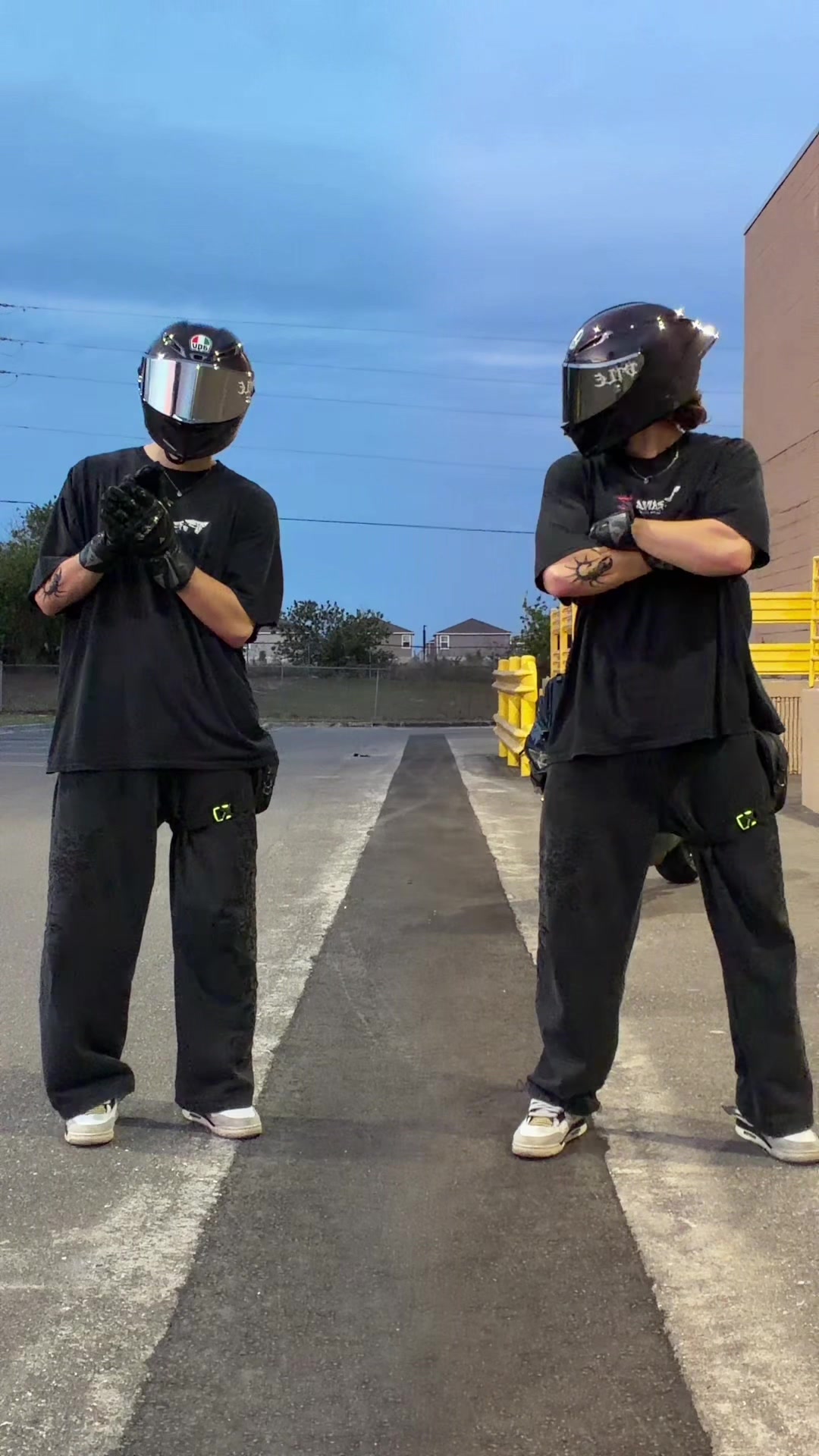 @shakymoto