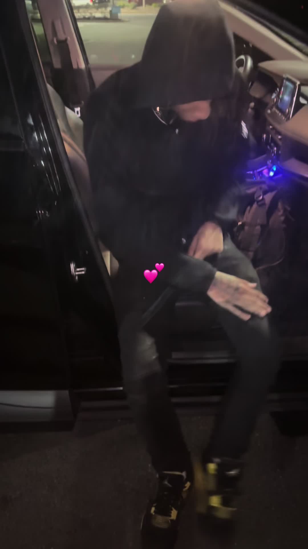 @Nazhunnitt