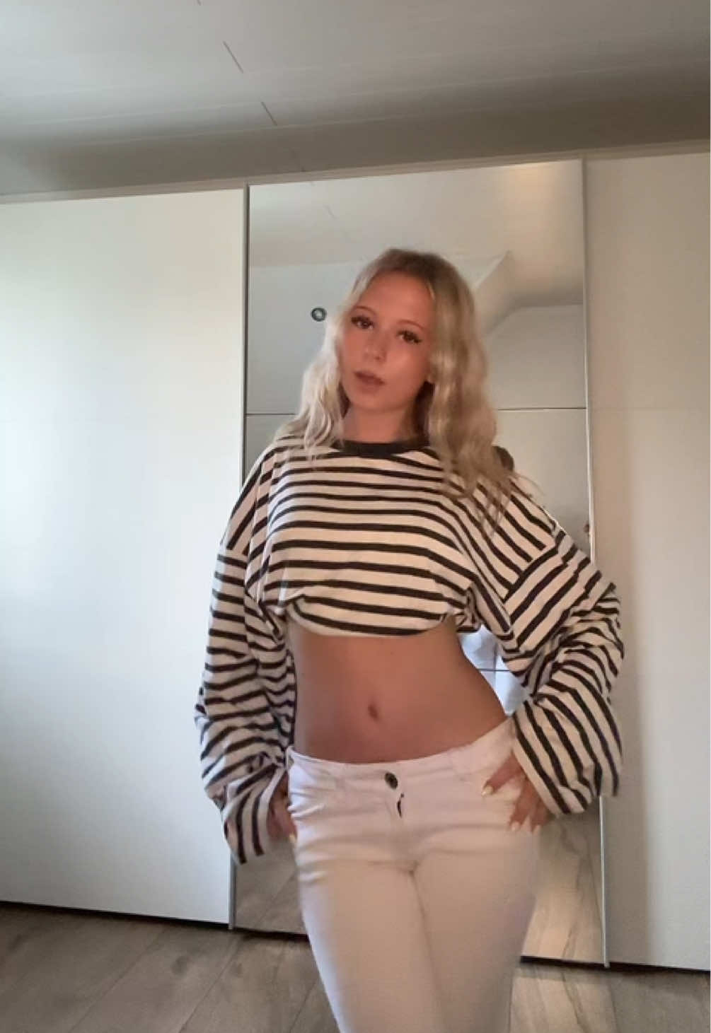 @thalia.pae