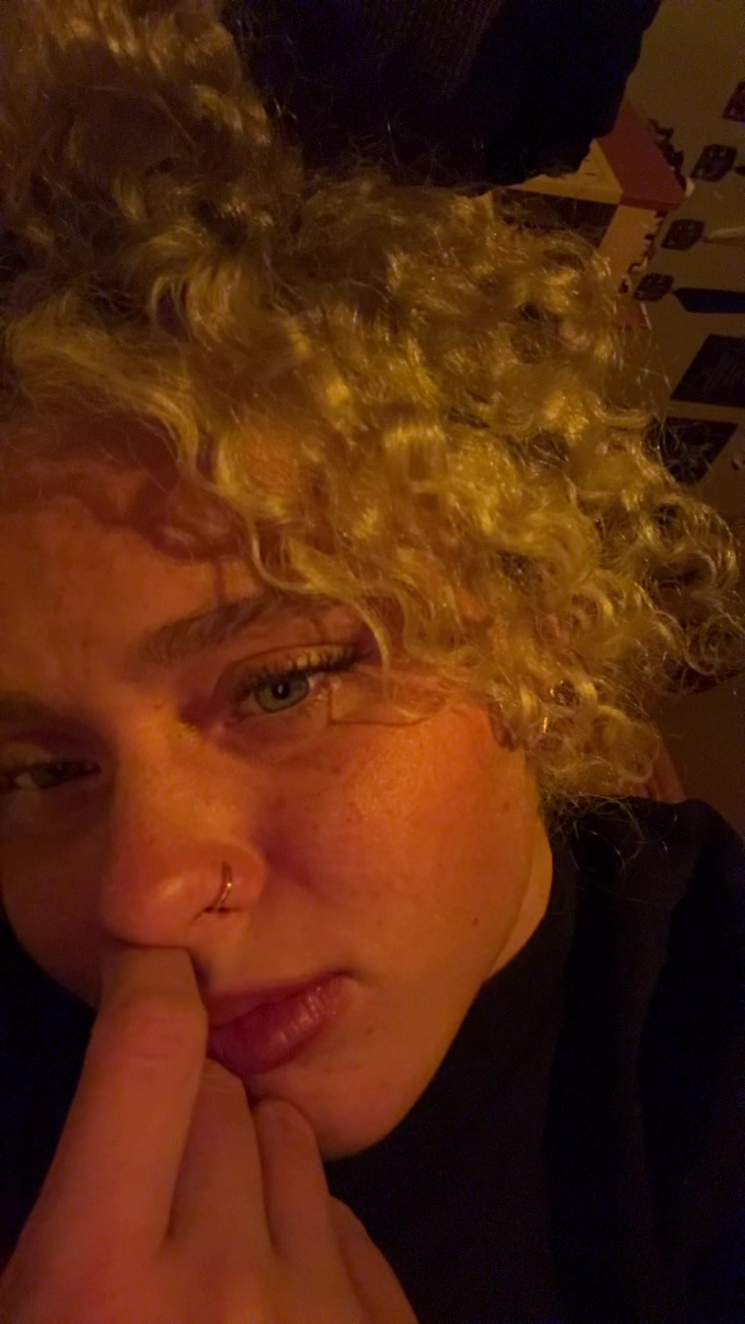 @Bella