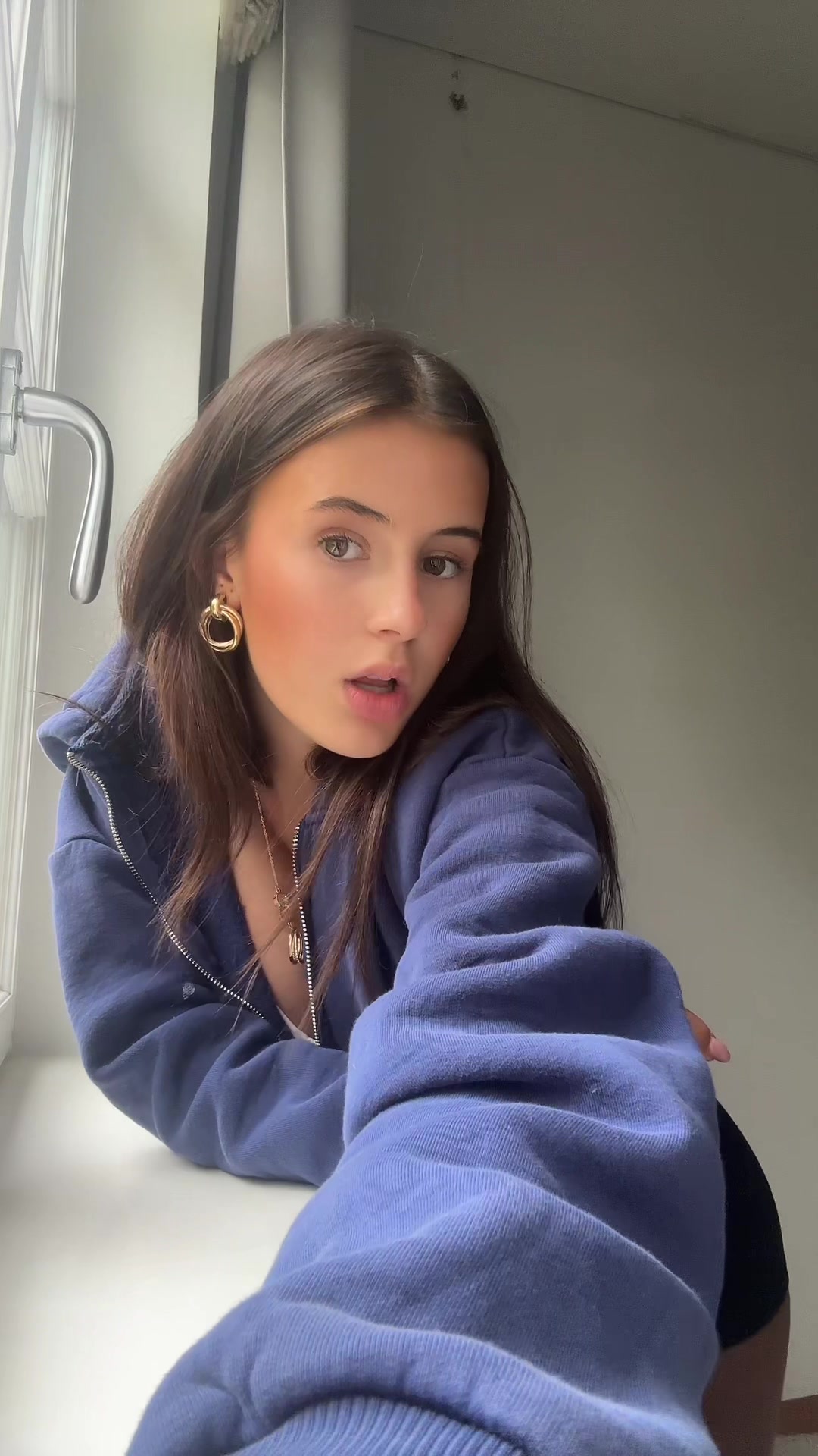 @ava_bhgf