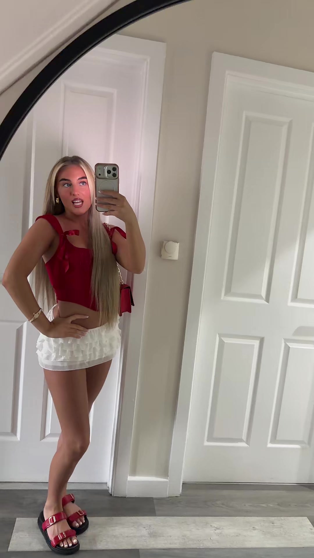 @elisha_xo