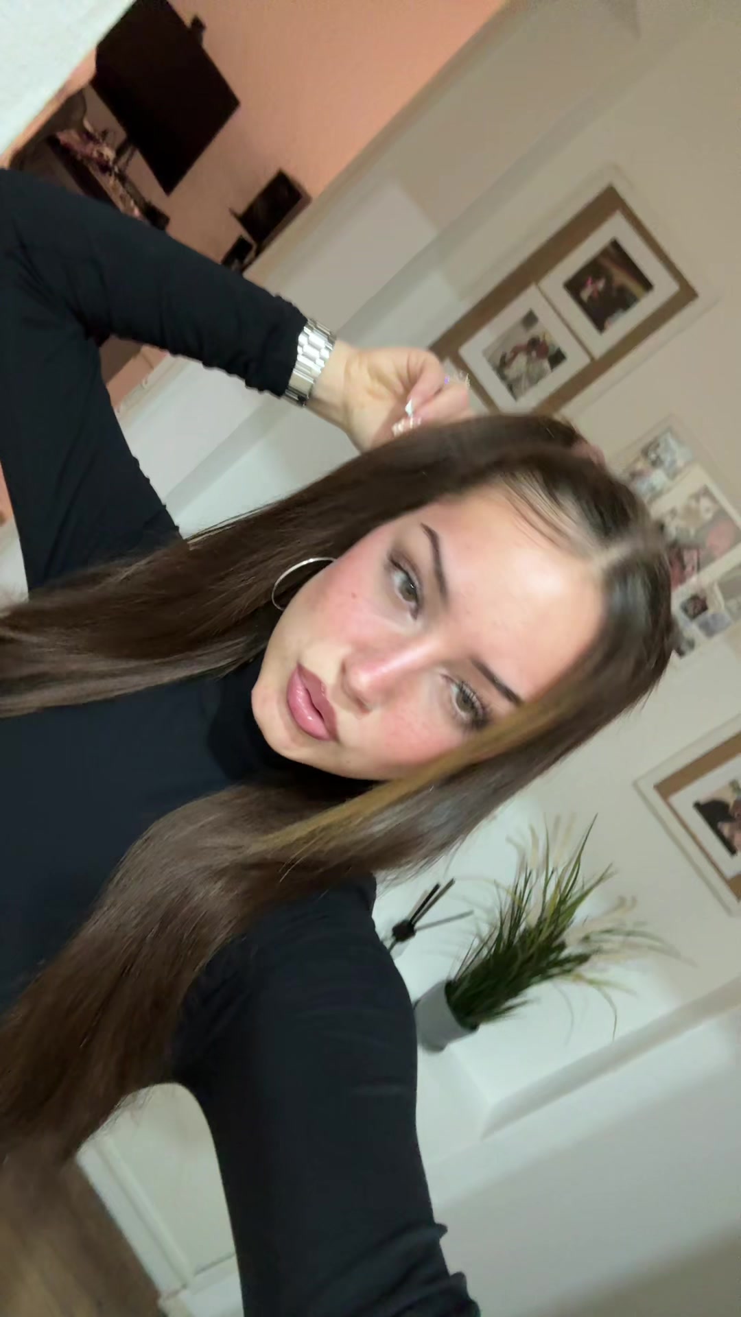 @𝐇𝐀𝐍𝐍𝐀𝐇𝐋𝐔𝐈𝐒𝐈𝐄𝐍𝐍𝐄