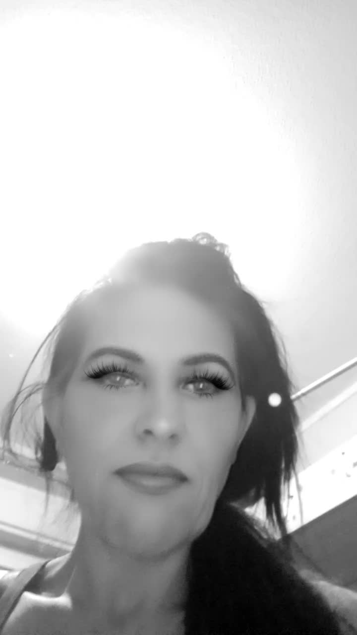 @nunzia_regina_22❤️👸👑