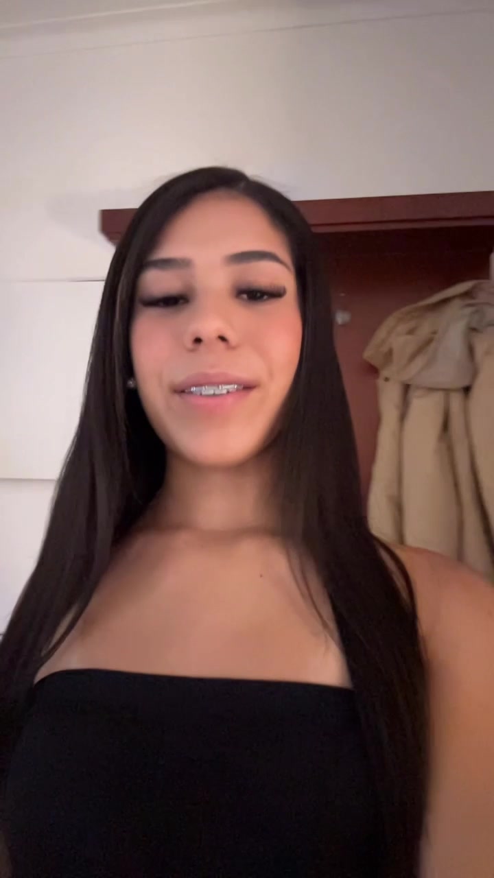 @𝑳𝒂𝒕𝒊𝒏𝒂🫧