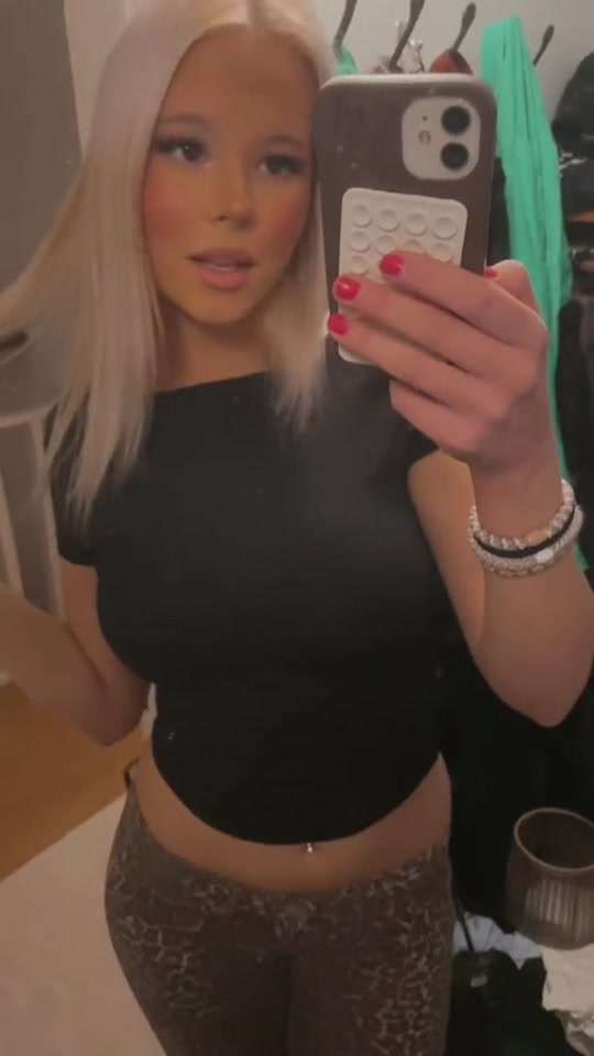 @𝓐𝓻𝔀𝓮𝓷 𝓟𝓪𝓾𝓵𝓲𝓷𝓪❤️