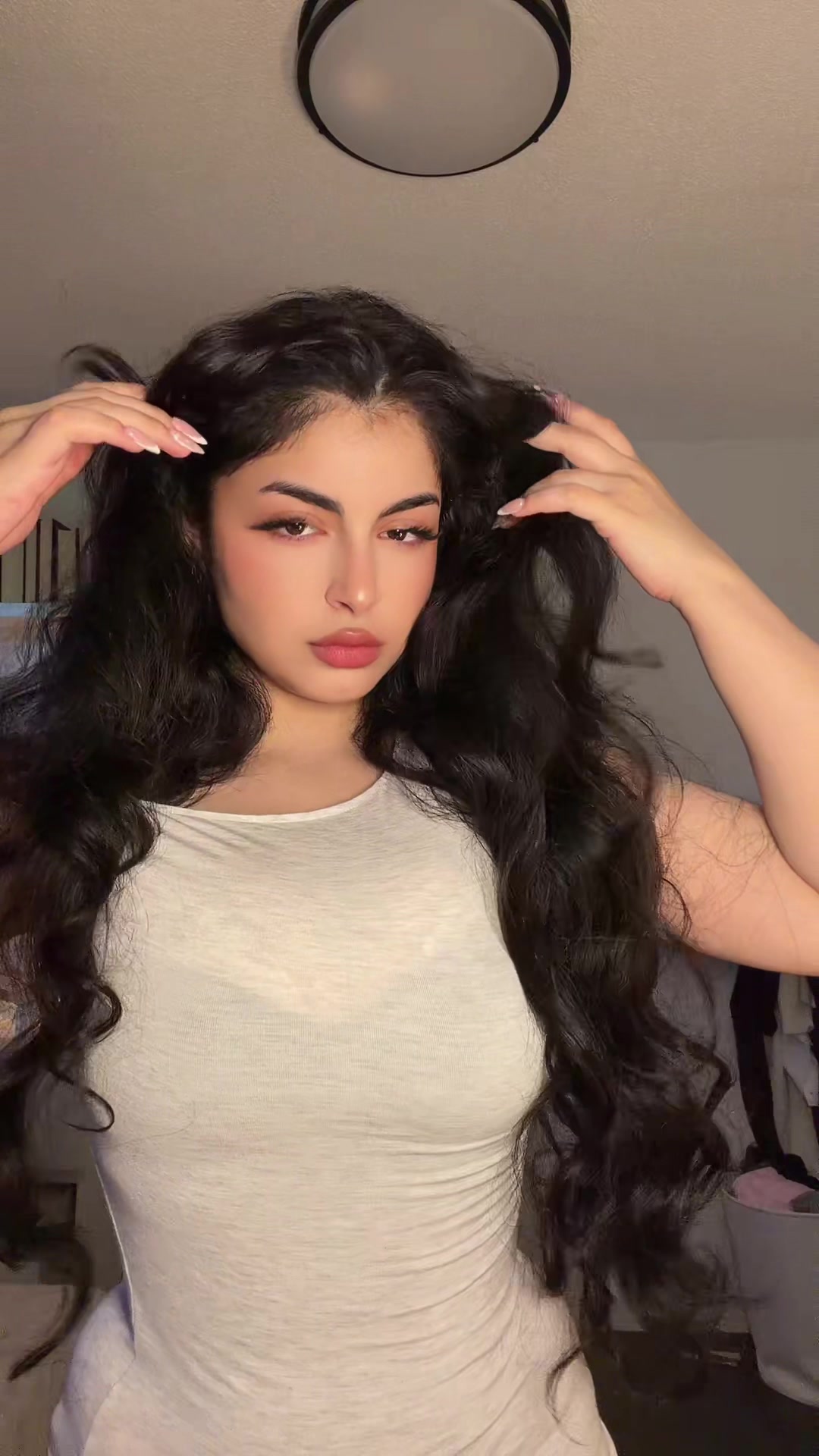 @Hus_77