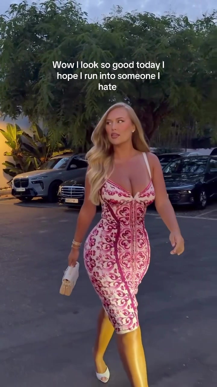 @Sophieeoneill