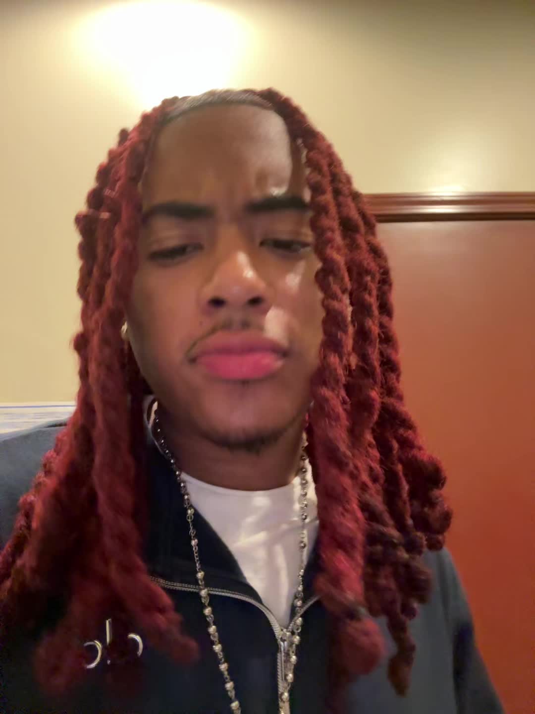 @bëezø
