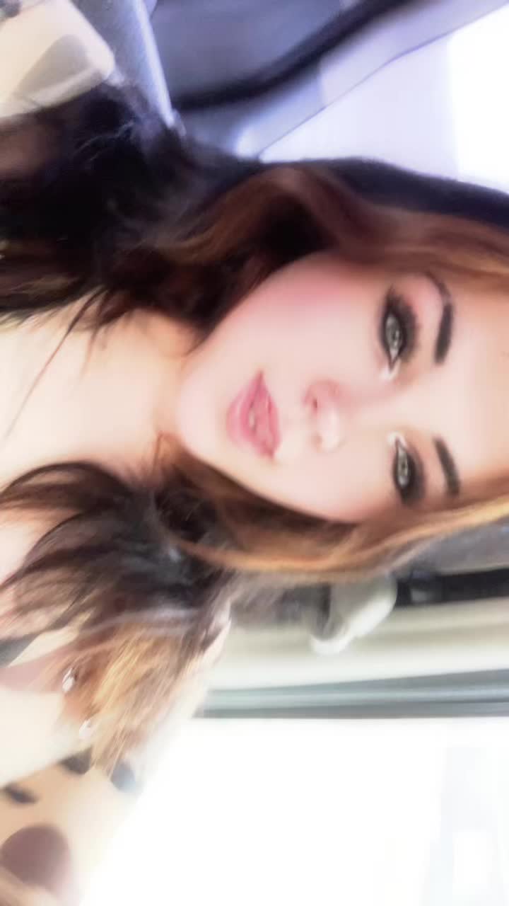 @dat_bitch_06.02.07