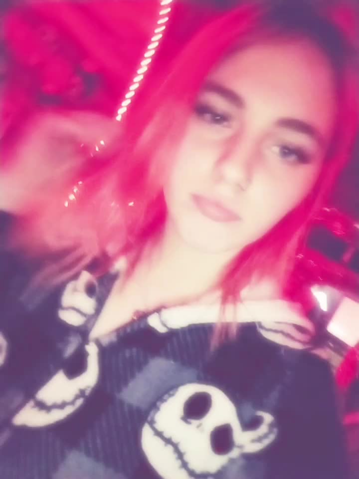 @Bella