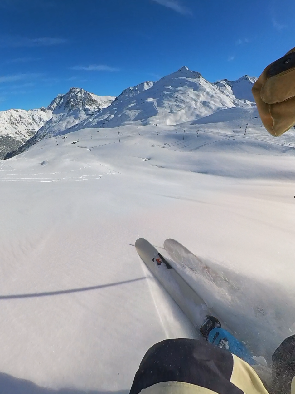 @cam_skis_pow