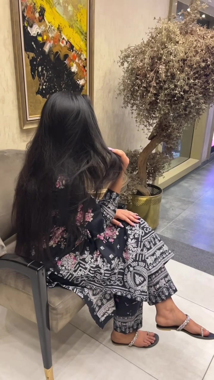 @𓆩 میرا عشق باغی 𓆪