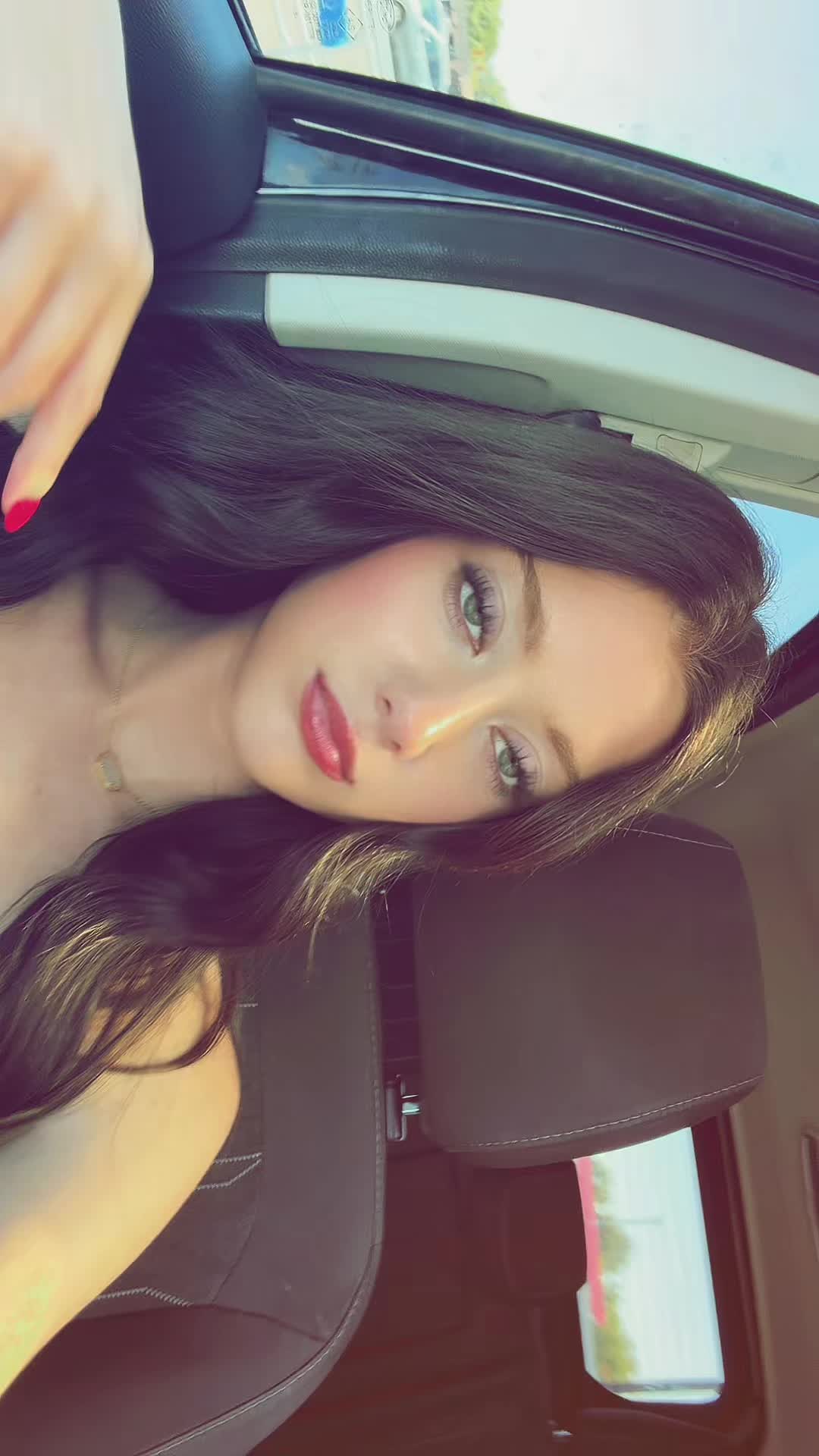@alexisss