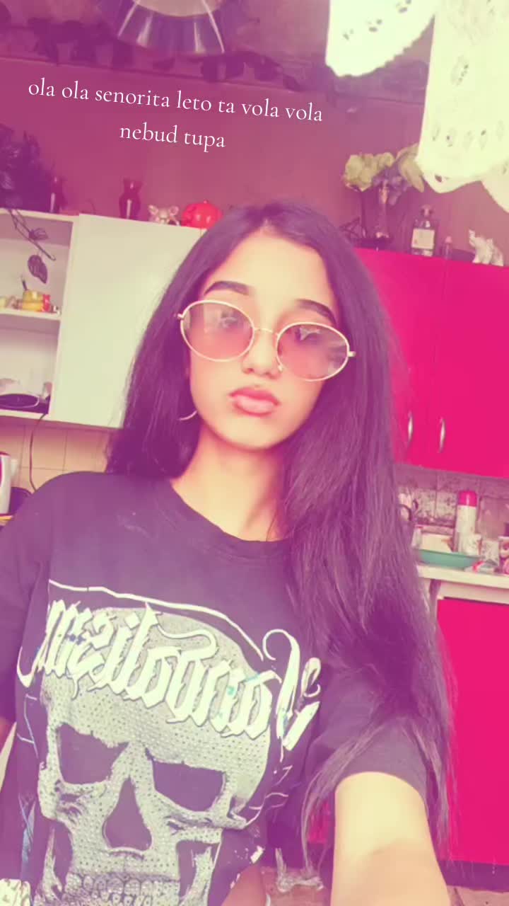 @vierkademeova4