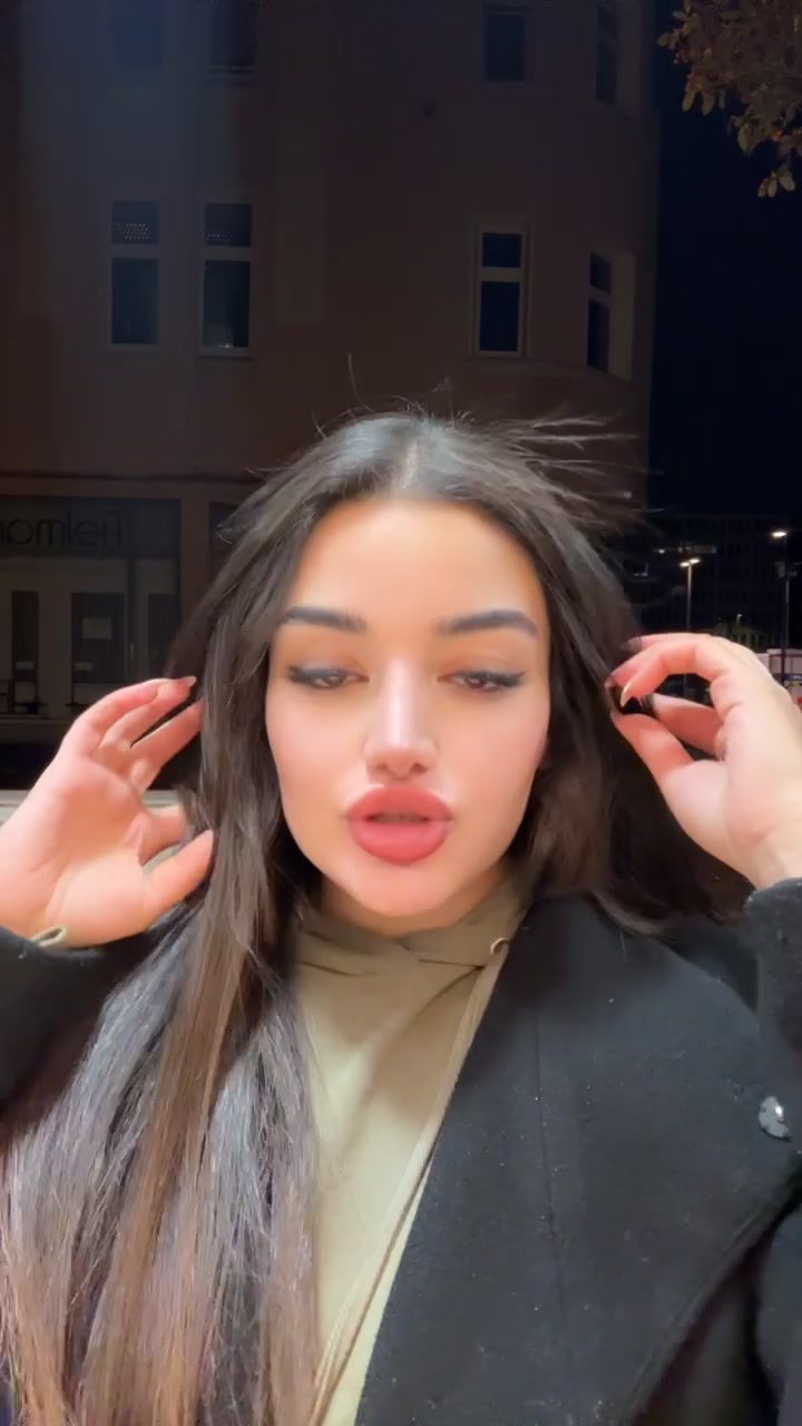 @مصممة