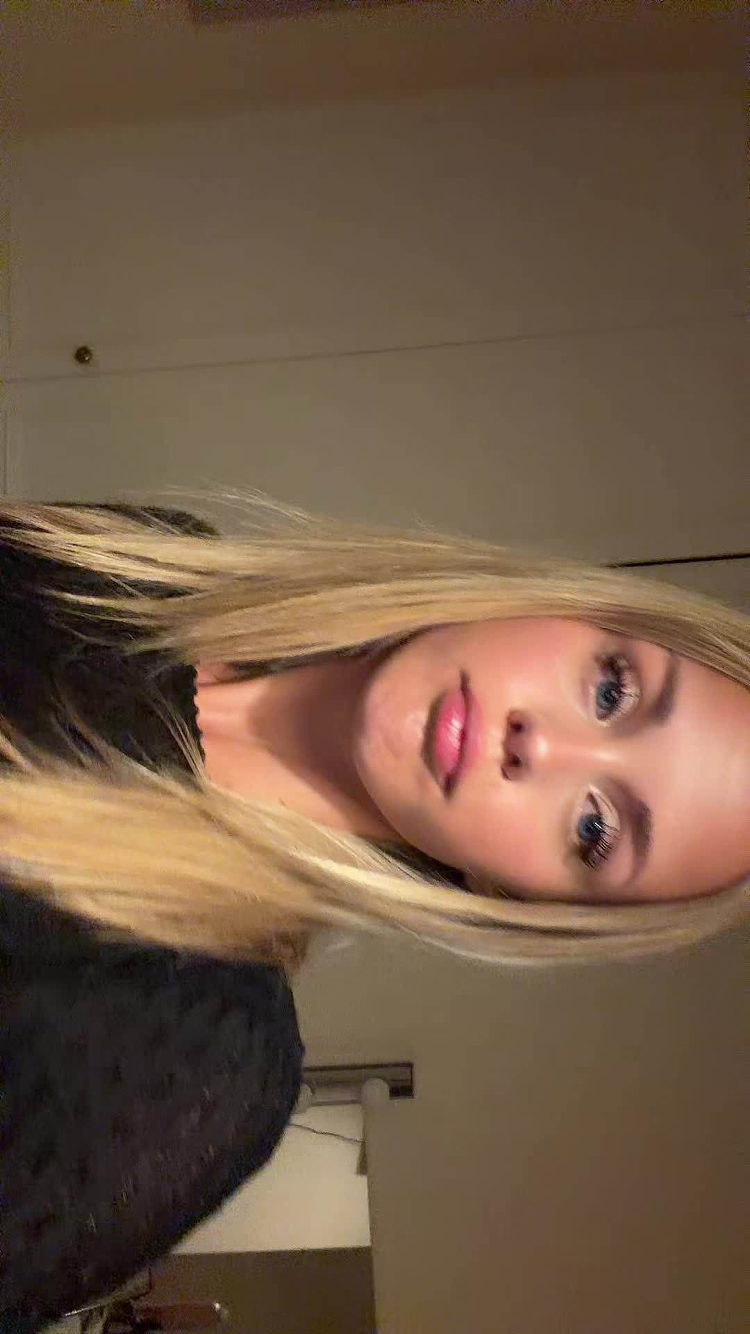 @️