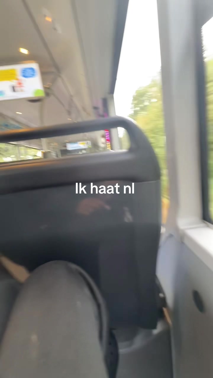 @kiki2damax