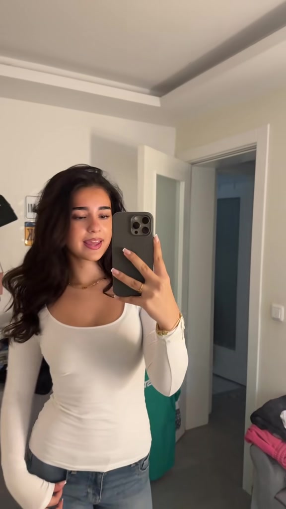 @selena.badann