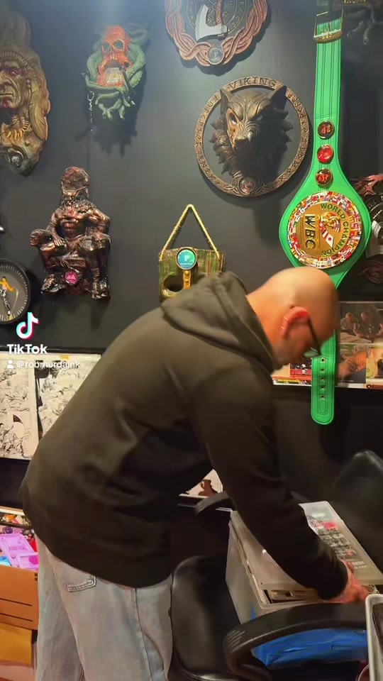 @robmurdaink