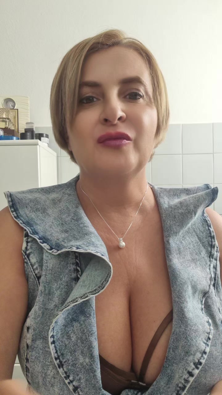 @Cristina