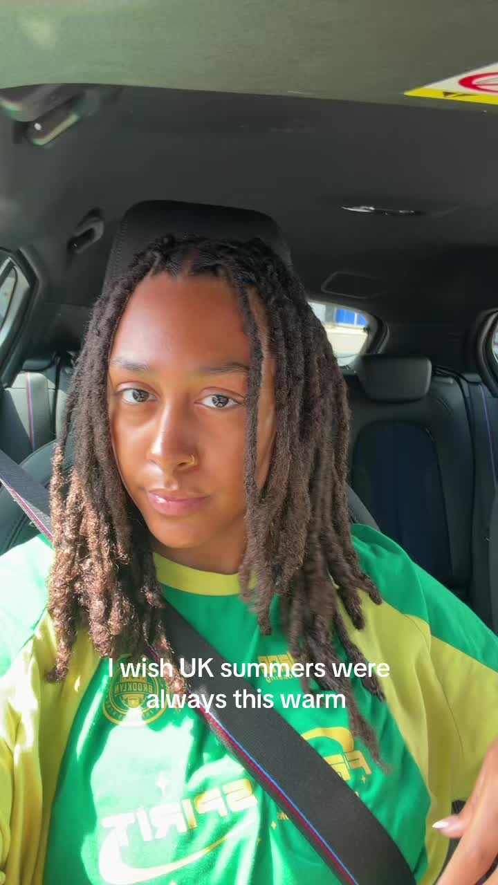@Tia-Rae