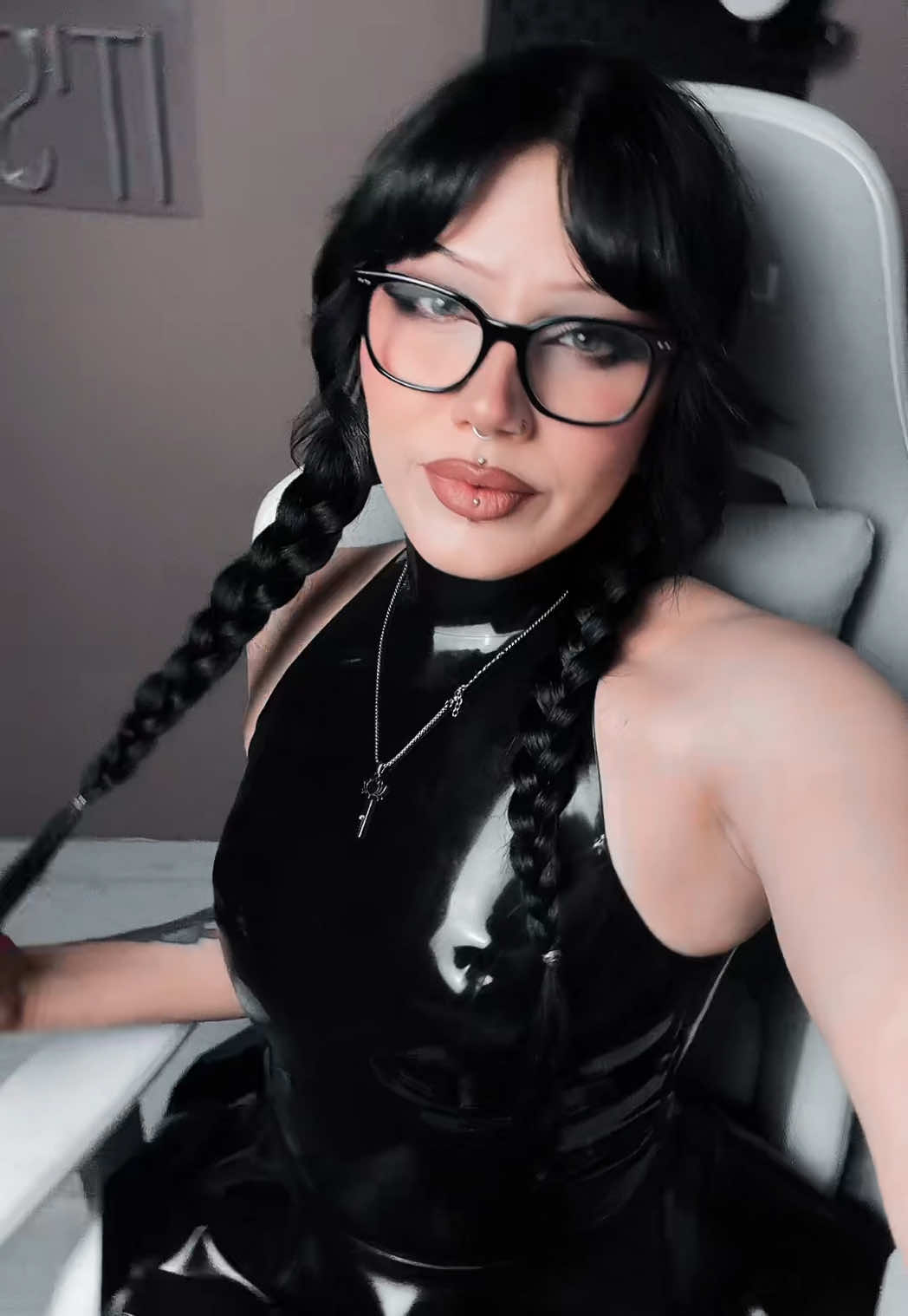 @morrigan.vex