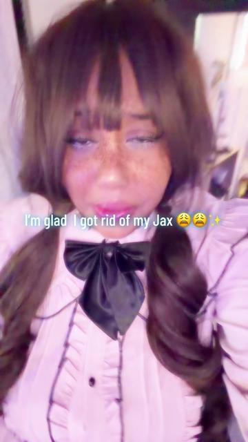 @shygarlicbread