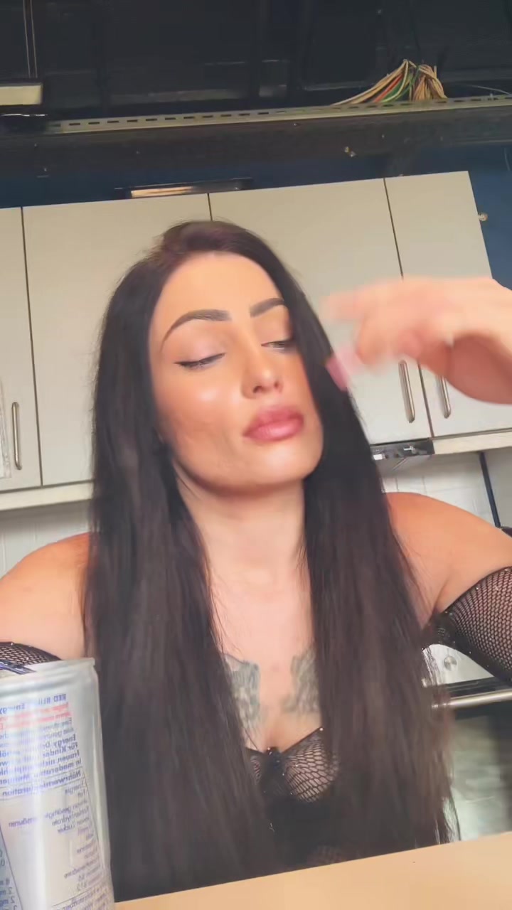 @🌺🌸Mrs Viktória🌸🌺