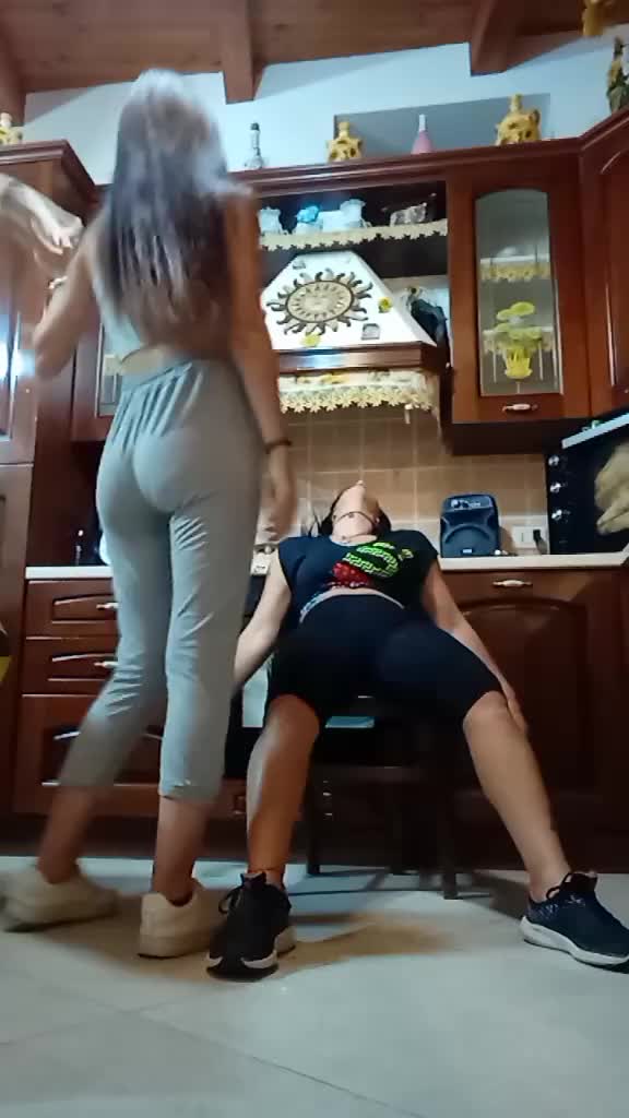 @Carmyy