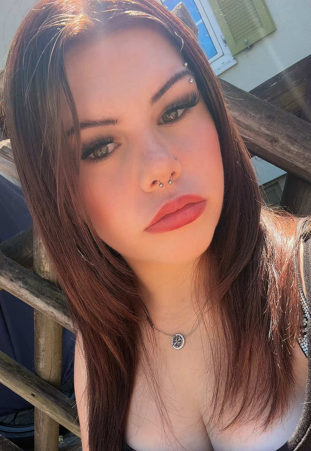 @𝐸𝑙𝑒𝑛𝑎💋