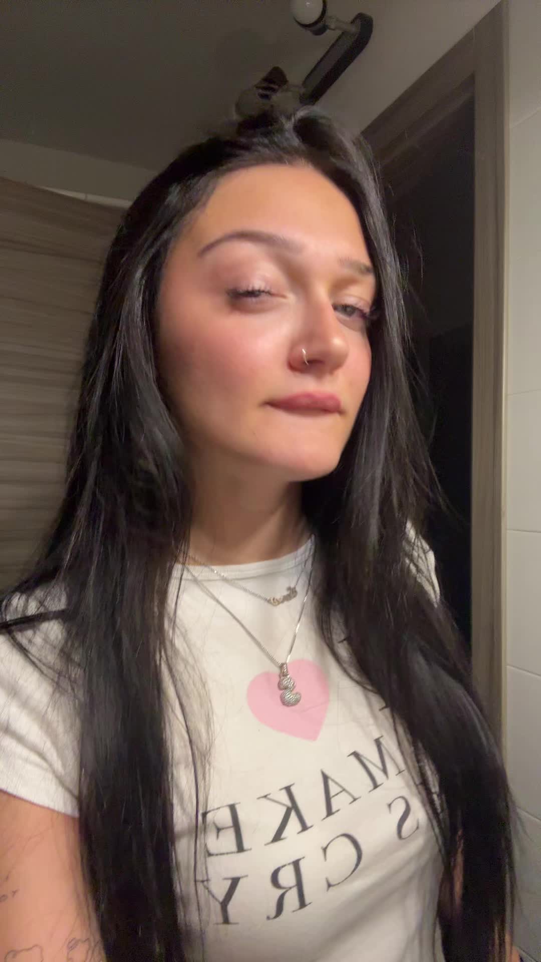 @stillthatsara