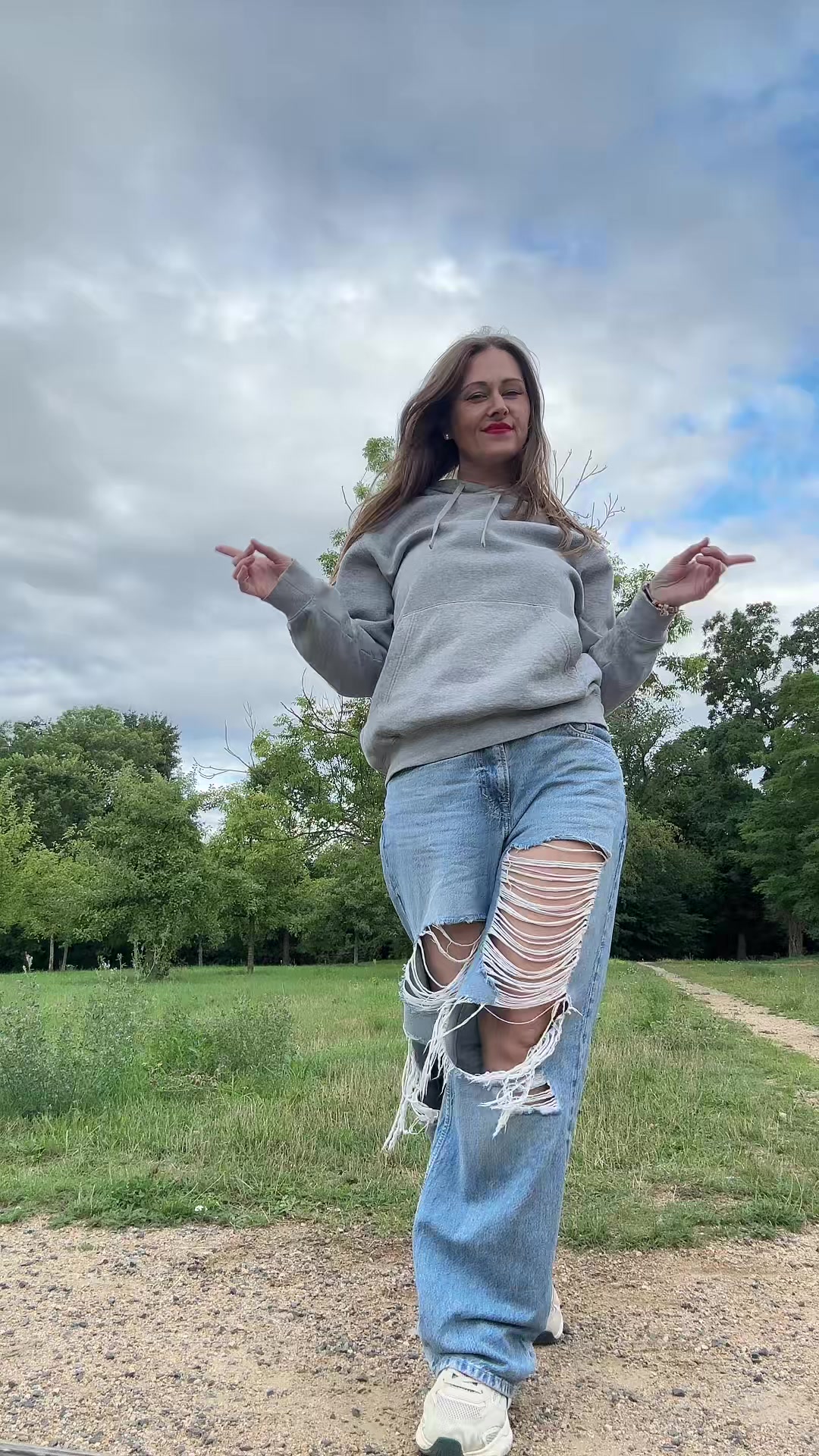 @joanna.lesley_