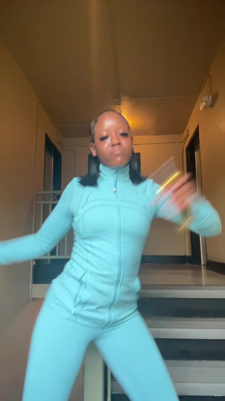 @rosieposiee2.0