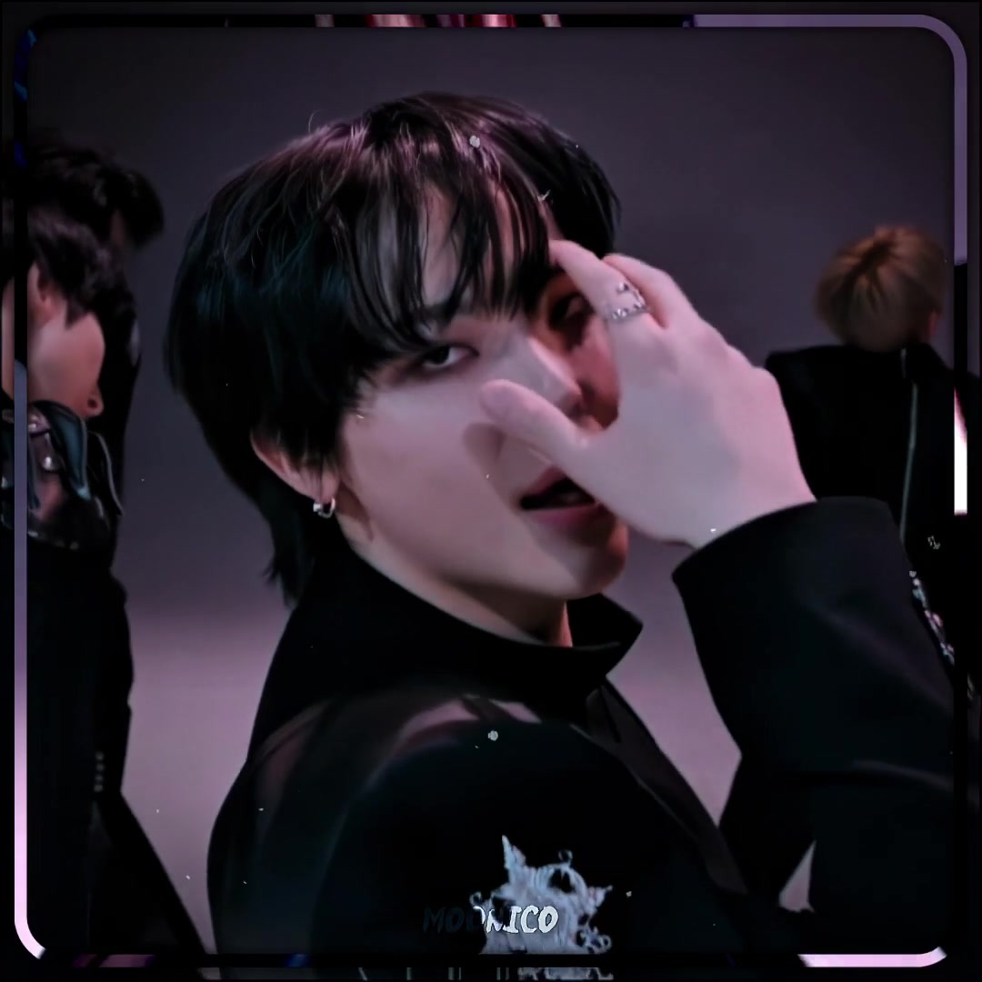 @moonico is marked ⛓️