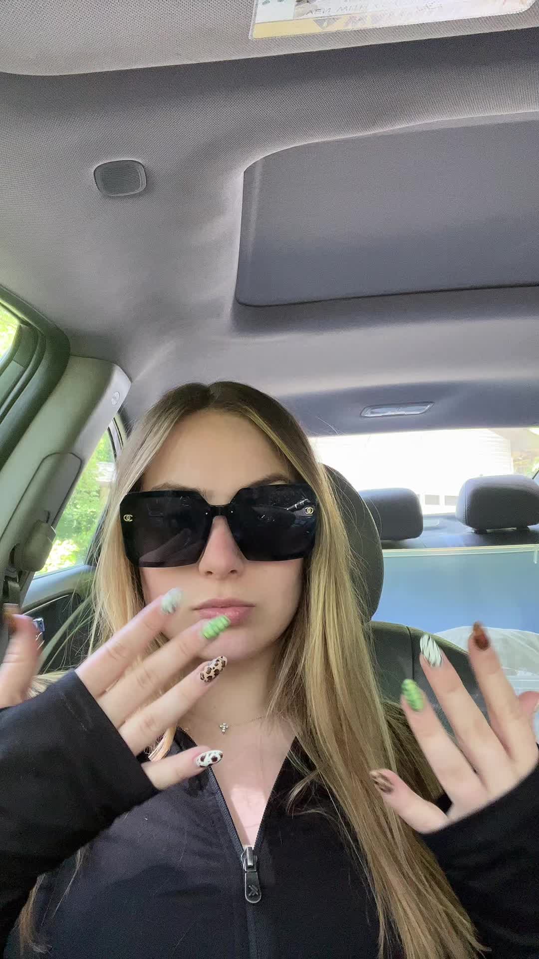 @ellllla