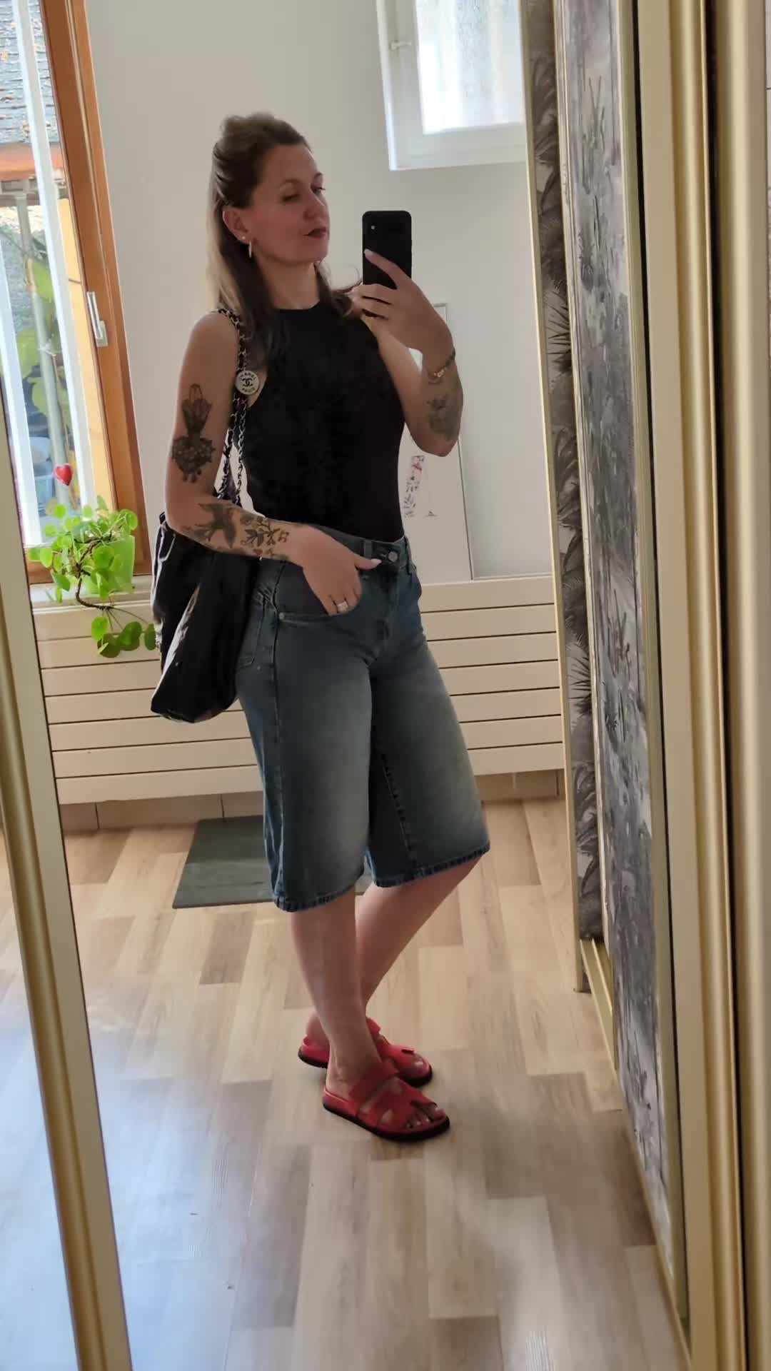 @Charlène 👑 ⚡✨🐥🌻