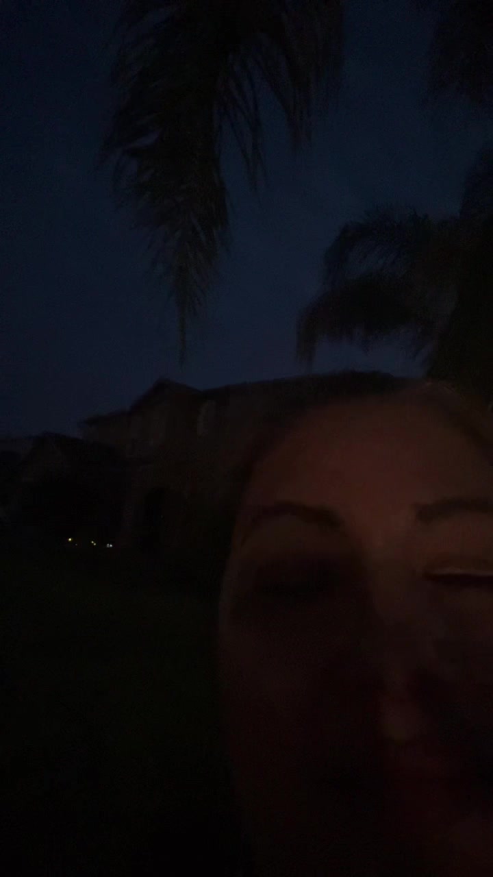 @Karoline
