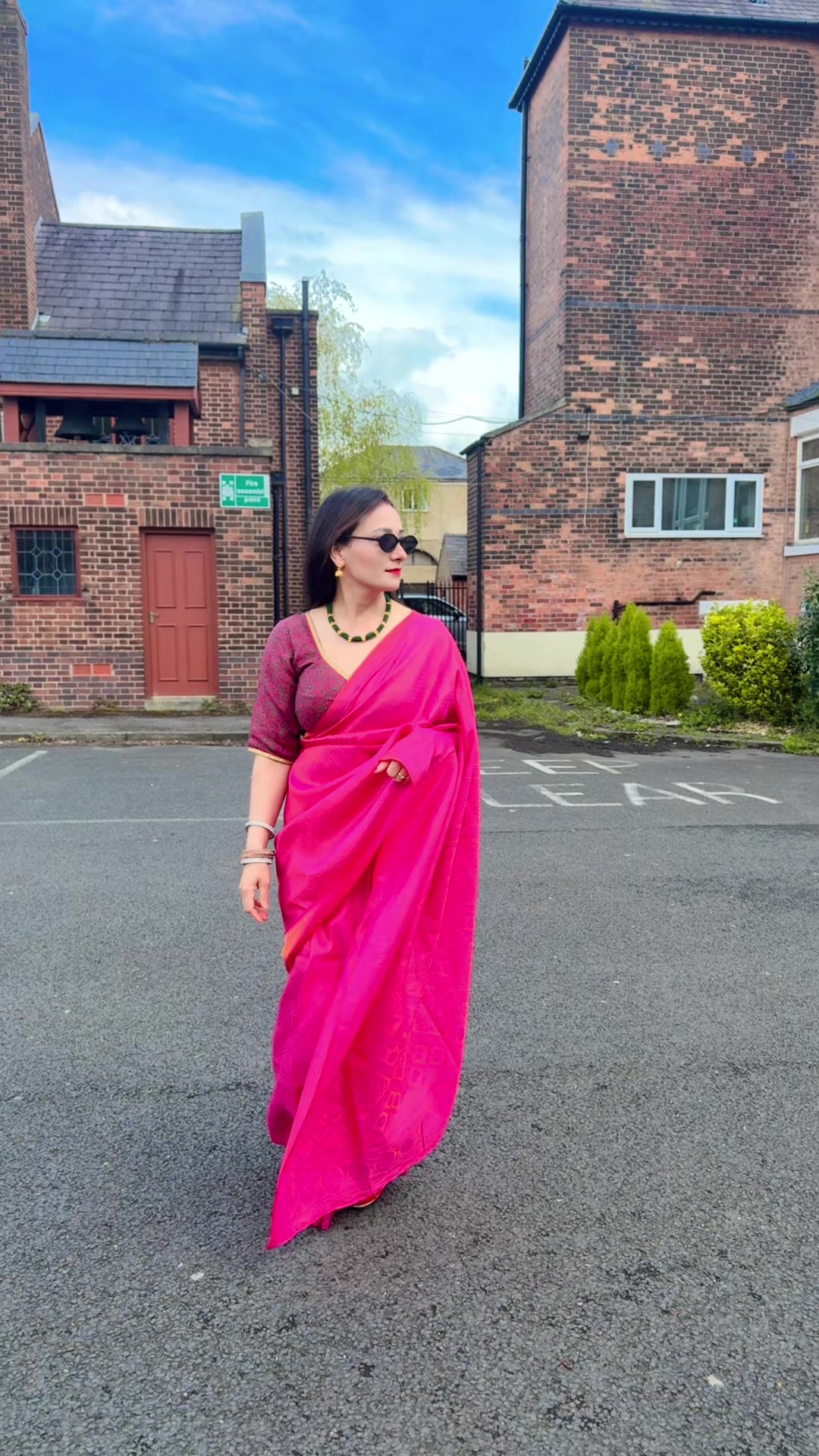 @sumit ko mom 🇬🇧
