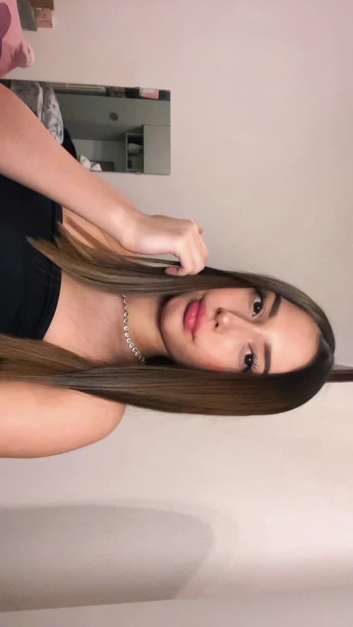 @𝓥𝓪𝓵𝓮