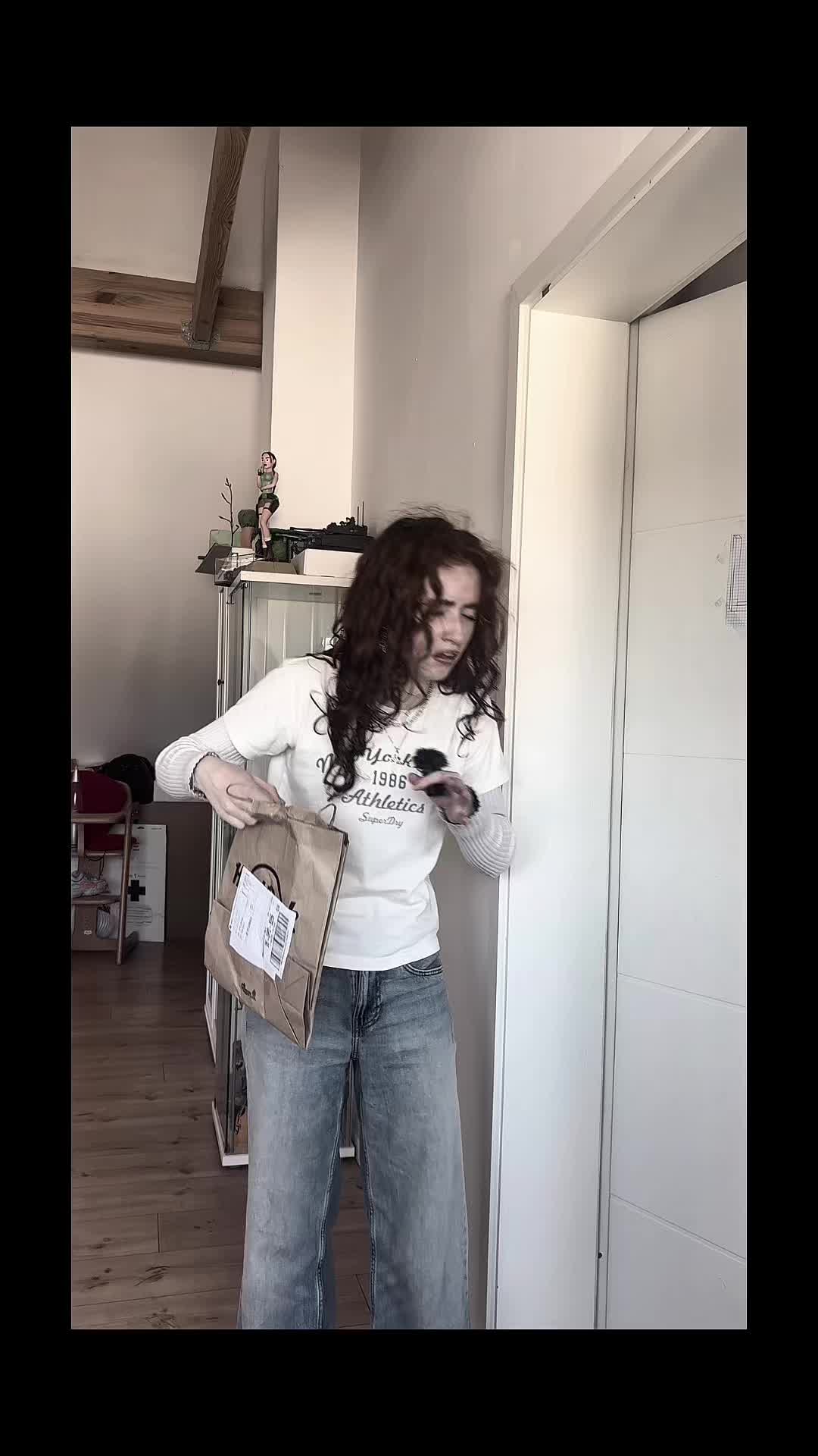 @Emilia