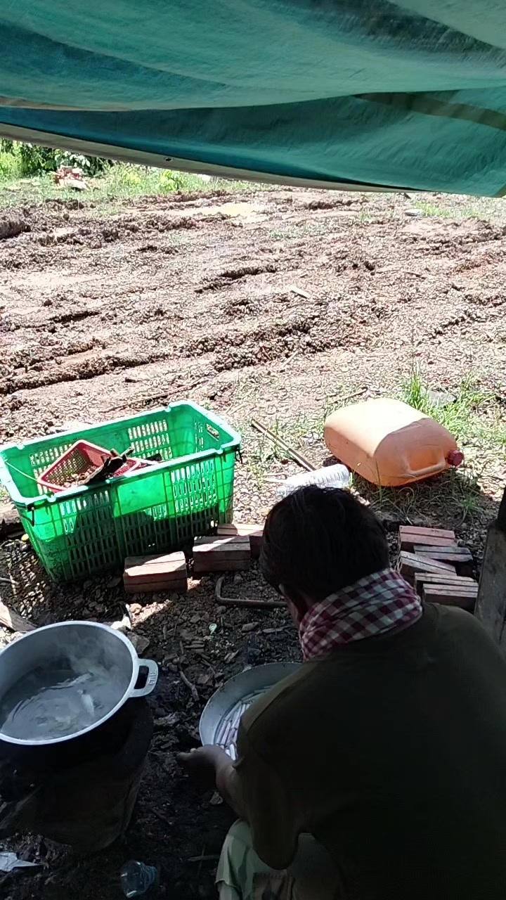 @ពូ រ៉ា